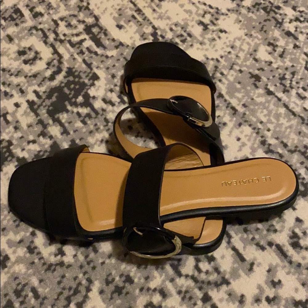 LE CHATEAU sandals